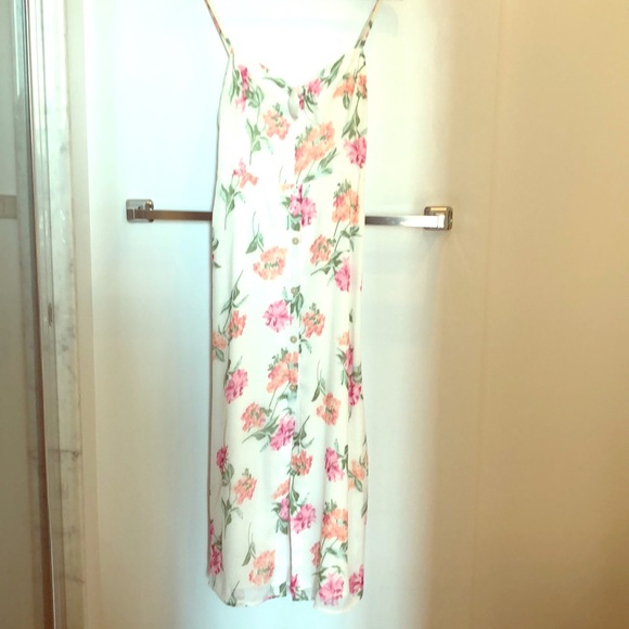 Gorgeous Abercrombie white floral midi dress